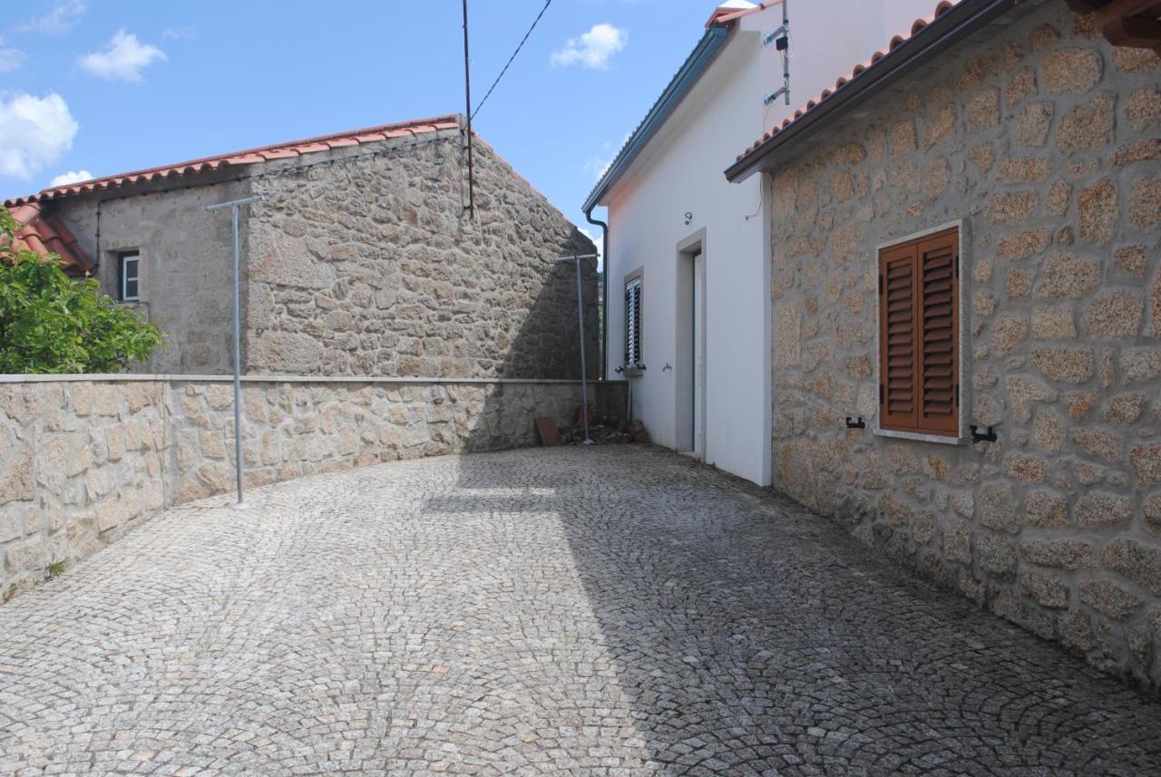 Moradia Familia Escoto Villa Monsanto Eksteriør billede